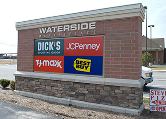 Outdoor Shopping Center Signs by Allen Industries