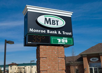 Detroit Bank Signs by Allen Industries